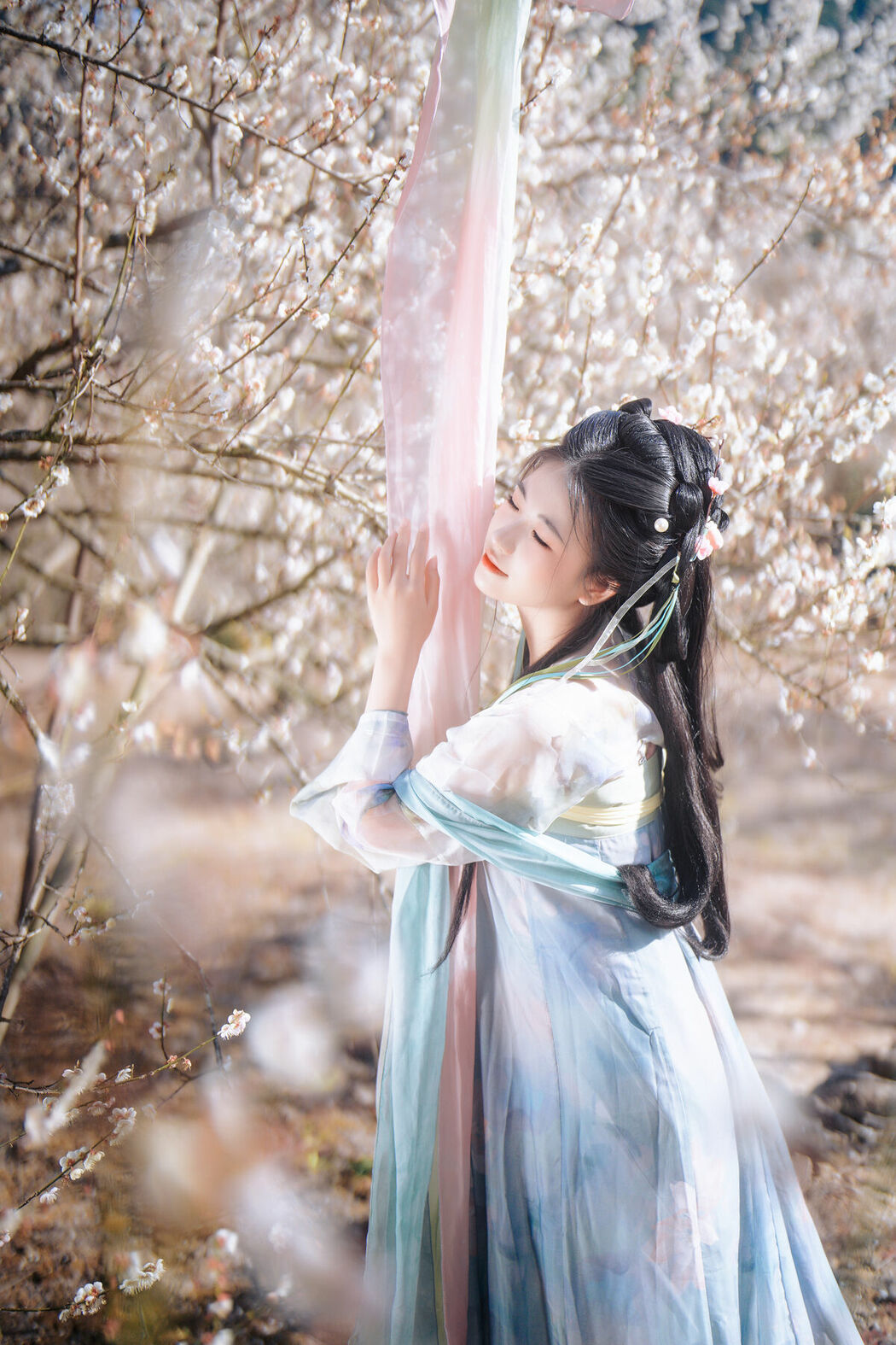 YiTuYu艺图语 Vol.10208 Ba La Ba La (15P)