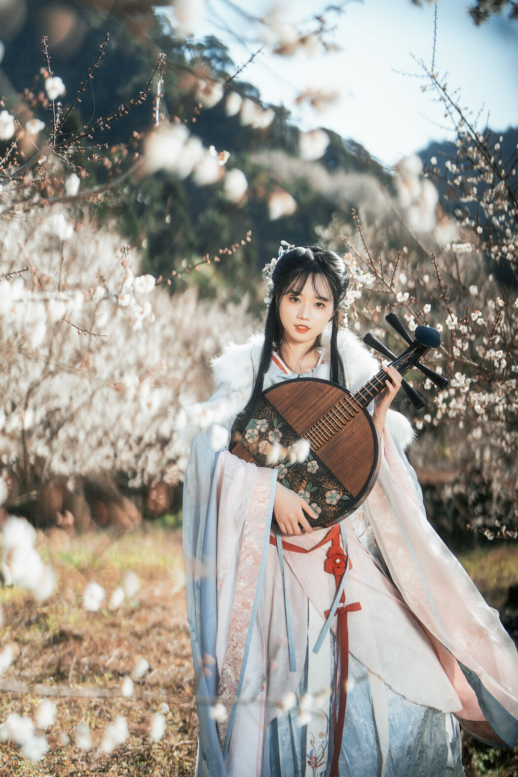 YiTuYu艺图语 Vol.10209 Nan You Chen Miao Miao (18P)