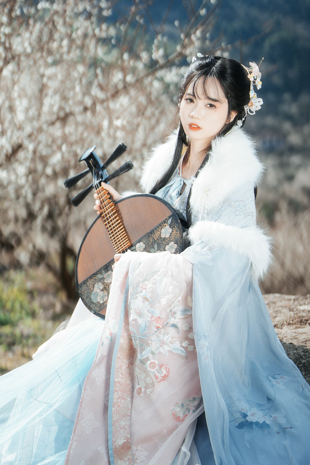 YiTuYu艺图语 Vol.10209 Nan You Chen Miao Miao (18P)