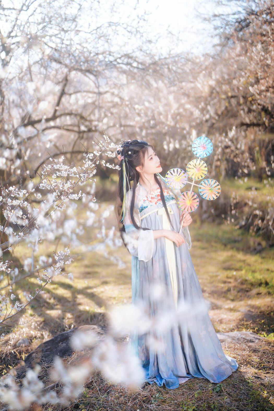 YiTuYu艺图语 Vol.10208 Ba La Ba La (15P)