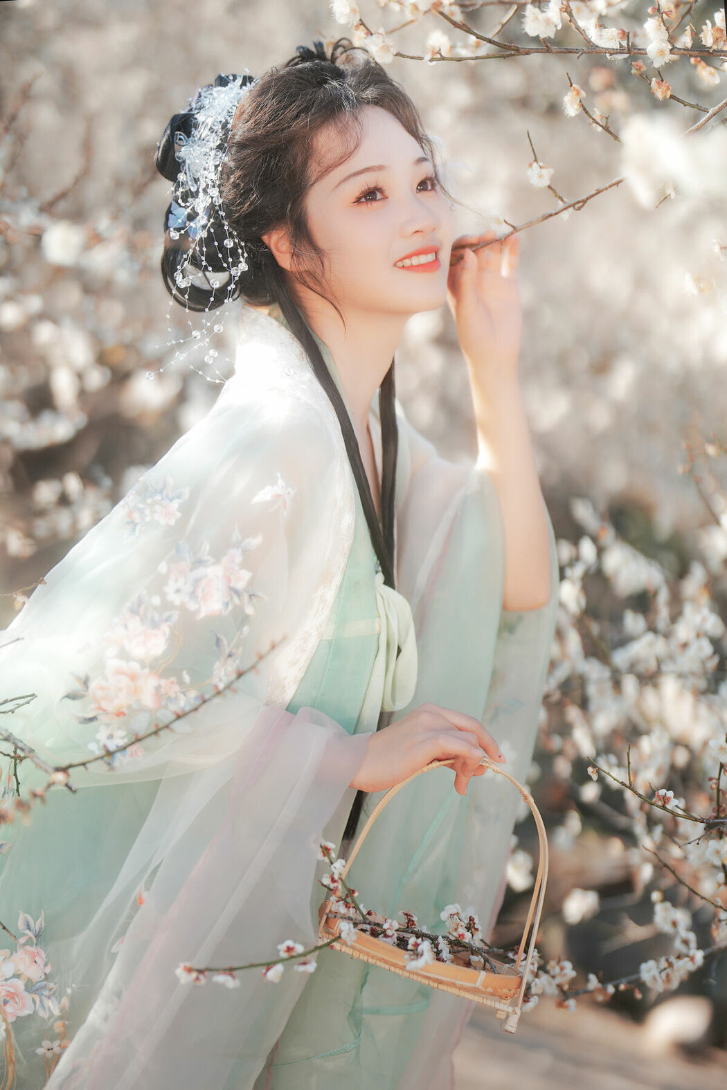 YiTuYu艺图语 Vol.10211 Yang Yang Yang Ya (26P)