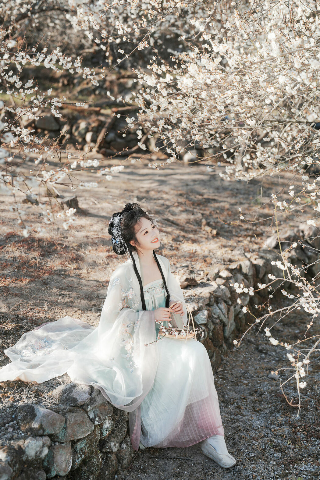 YiTuYu艺图语 Vol.10211 Yang Yang Yang Ya (26P)