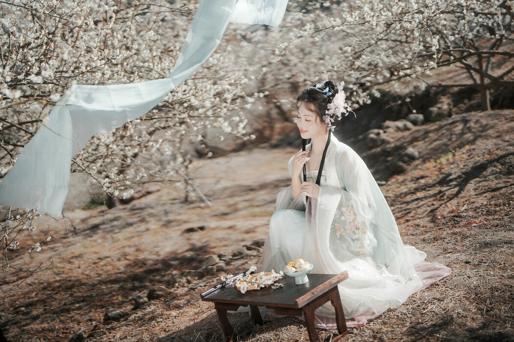 YiTuYu艺图语 Vol.10211 Yang Yang Yang Ya (26P)