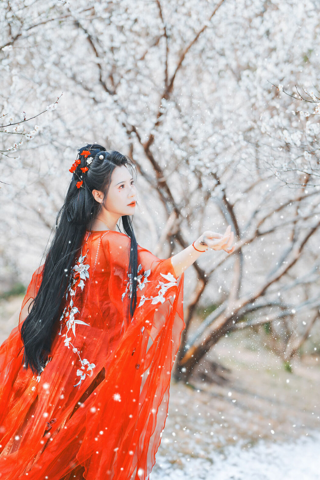 YiTuYu艺图语 Vol.10210 Qian Yue Mei You Yue (19P)