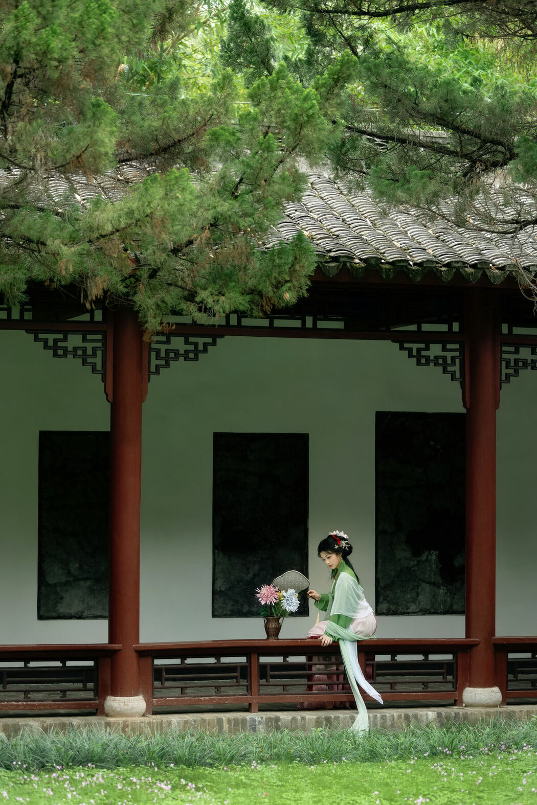 YiTuYu艺图语 Vol.10212 Jin Zou Ba (15P)