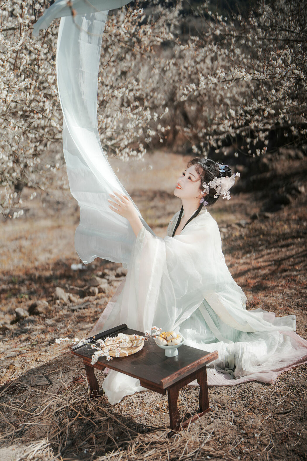 YiTuYu艺图语 Vol.10211 Yang Yang Yang Ya (26P)