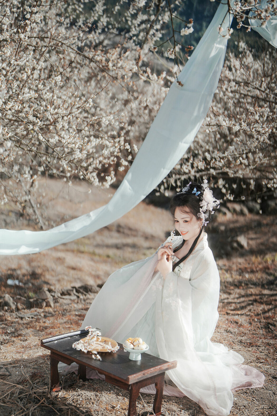 YiTuYu艺图语 Vol.10211 Yang Yang Yang Ya (26P)