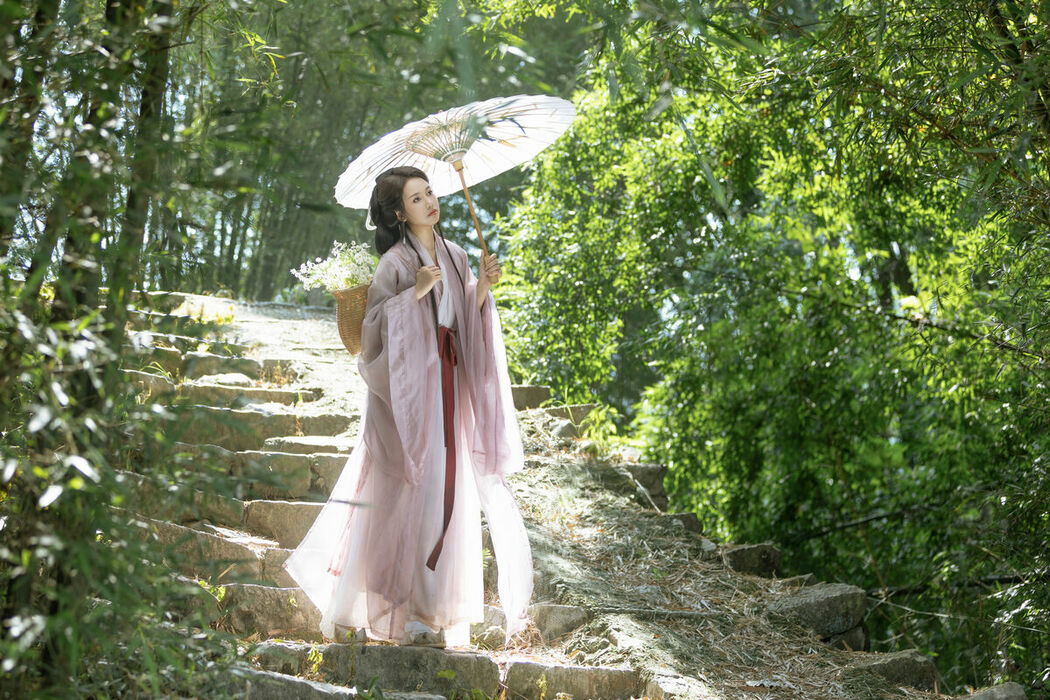 YiTuYu艺图语 Vol.10214 Jie Jie (23P)