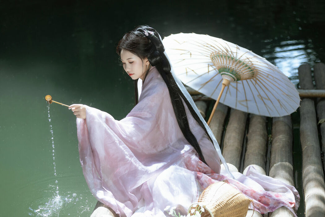 YiTuYu艺图语 Vol.10214 Jie Jie (23P)