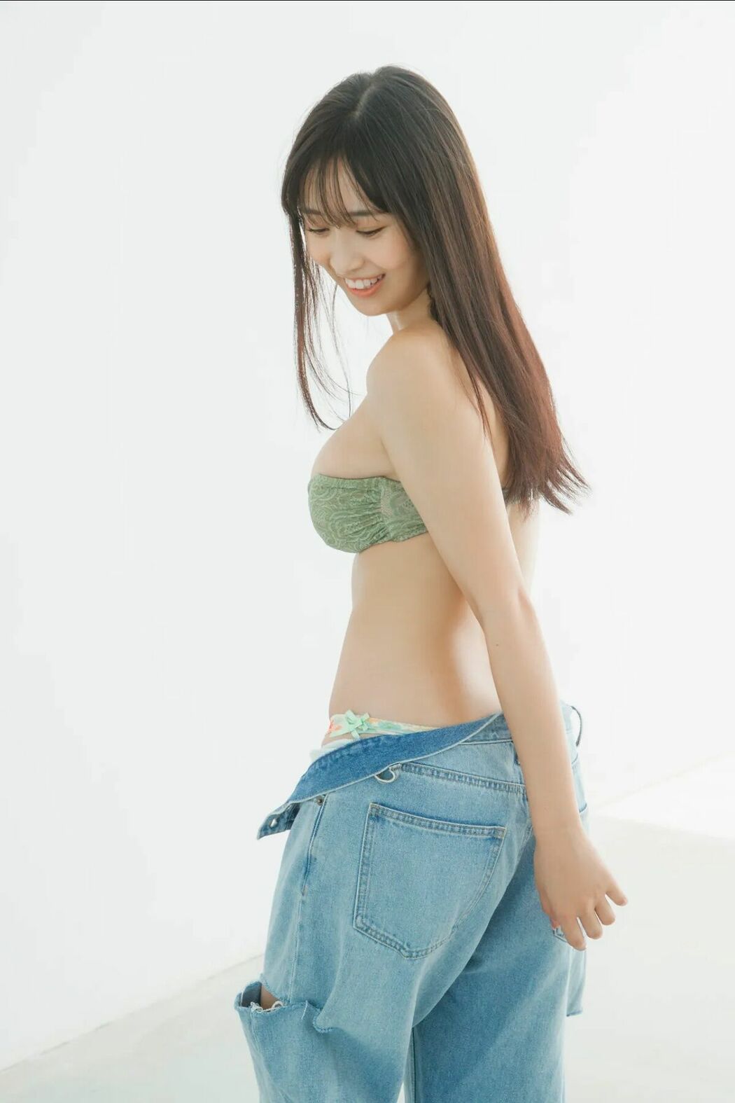 JP Aoi Mizobata 溝端葵 – FRIDAY Monthly Girl 052 完全未発表100カット Part01 (57P)