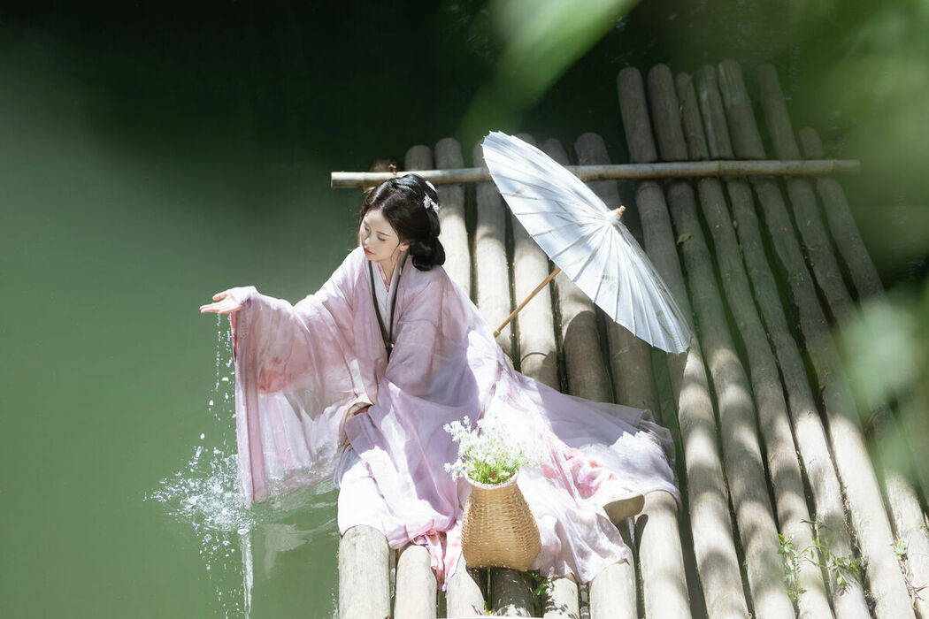 YiTuYu艺图语 Vol.10214 Jie Jie (23P)