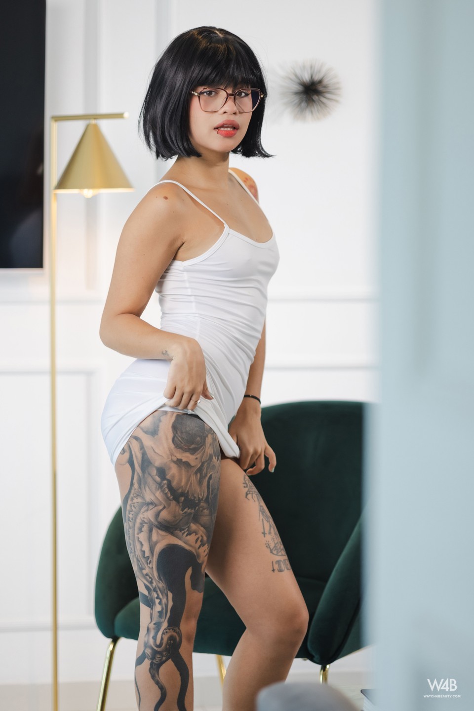 Lilith Baph Shows Close Her Pussy And Ass Cover Photo
