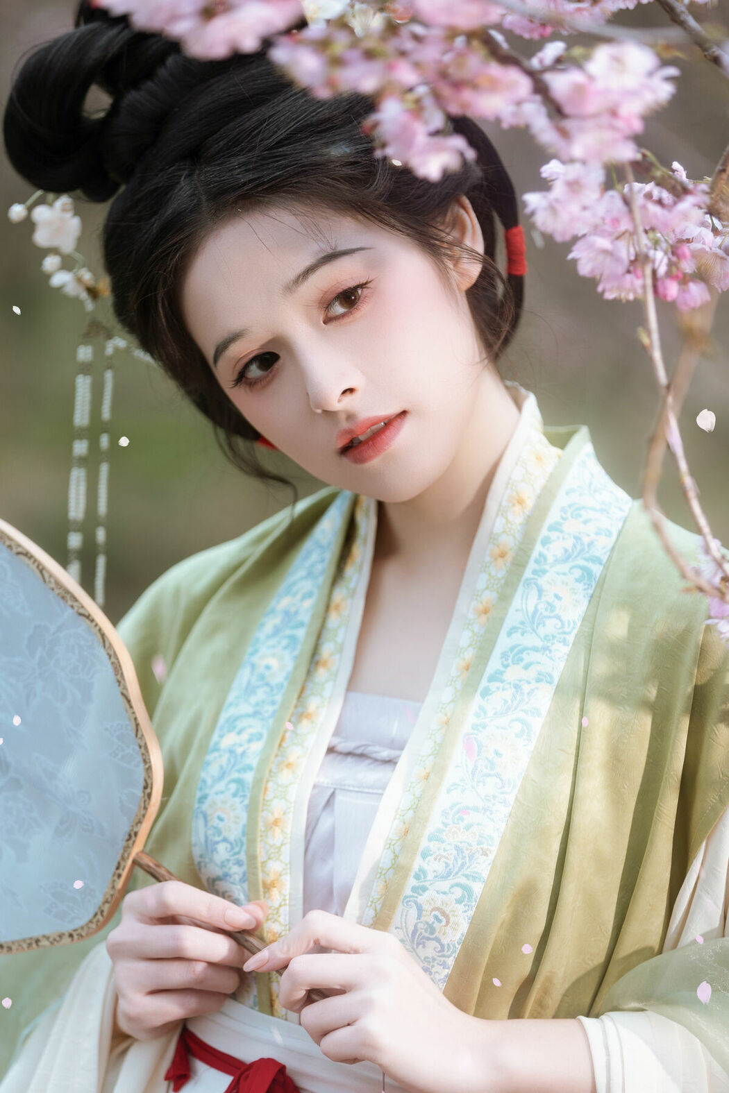 YiTuYu艺图语 Vol.10215 Tian Tian Quan Quan (21P)