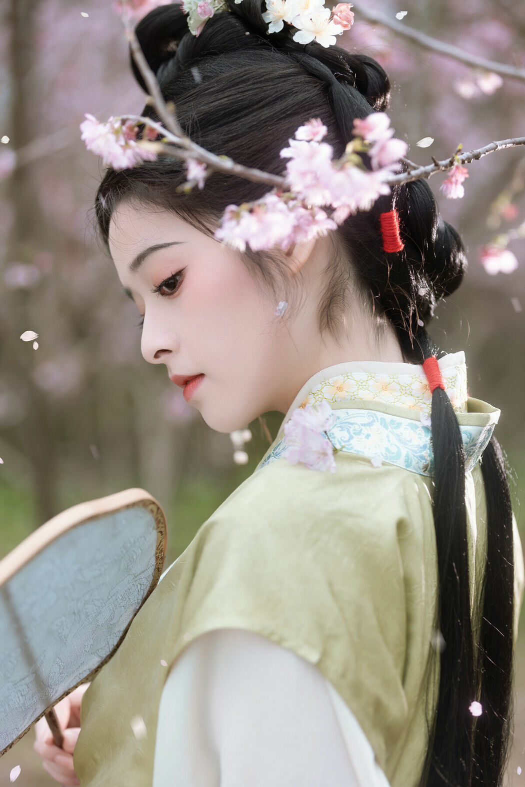 YiTuYu艺图语 Vol.10215 Tian Tian Quan Quan (21P)