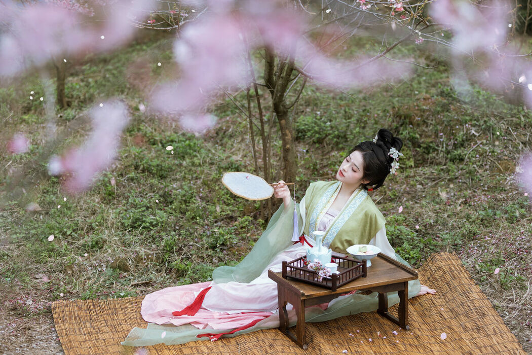 YiTuYu艺图语 Vol.10215 Tian Tian Quan Quan (21P)