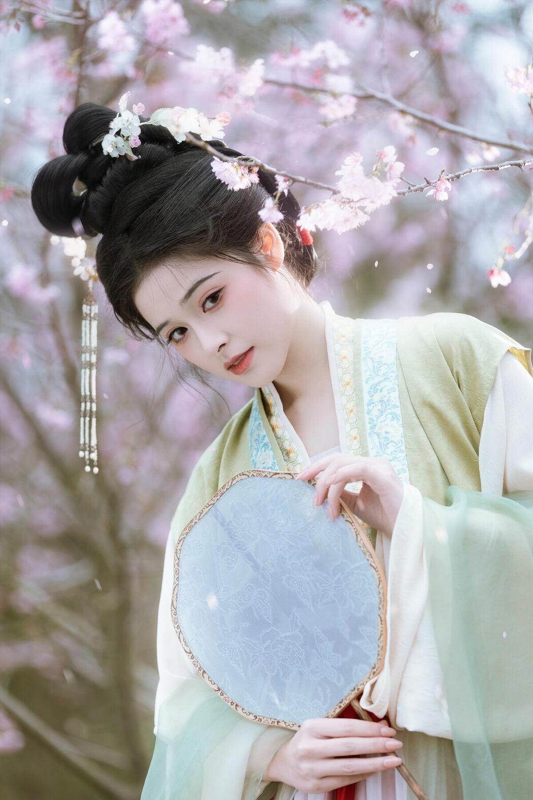 YiTuYu艺图语 Vol.10215 Tian Tian Quan Quan (21P)