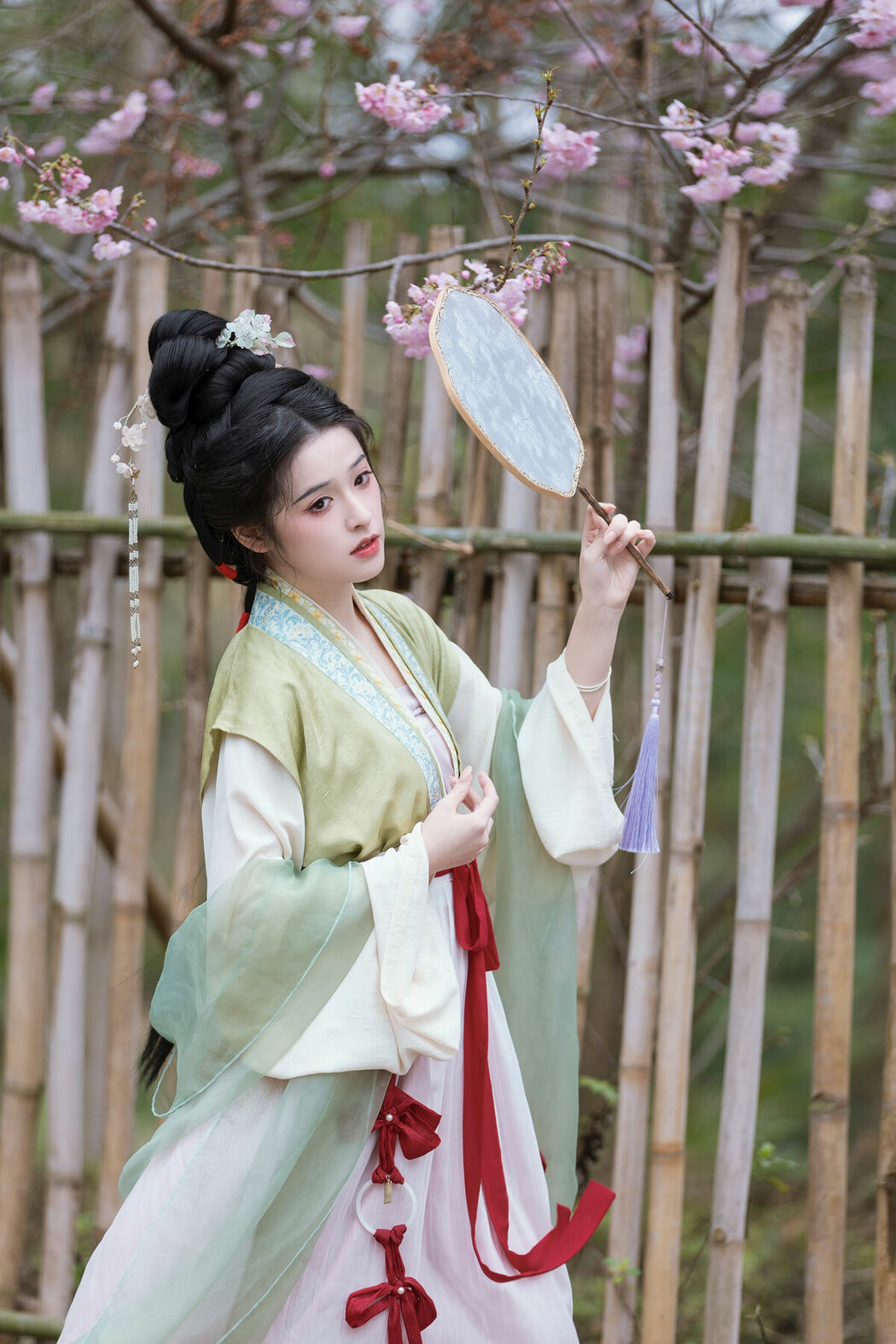 YiTuYu艺图语 Vol.10215 Tian Tian Quan Quan (21P)