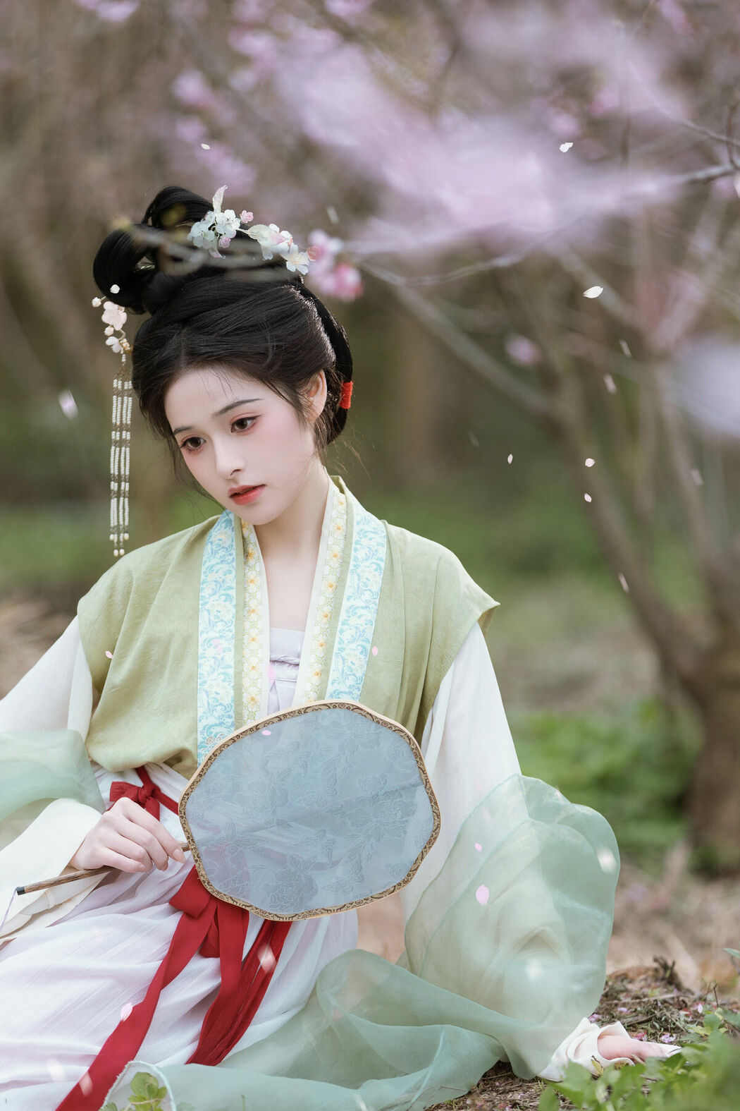 YiTuYu艺图语 Vol.10215 Tian Tian Quan Quan (21P)