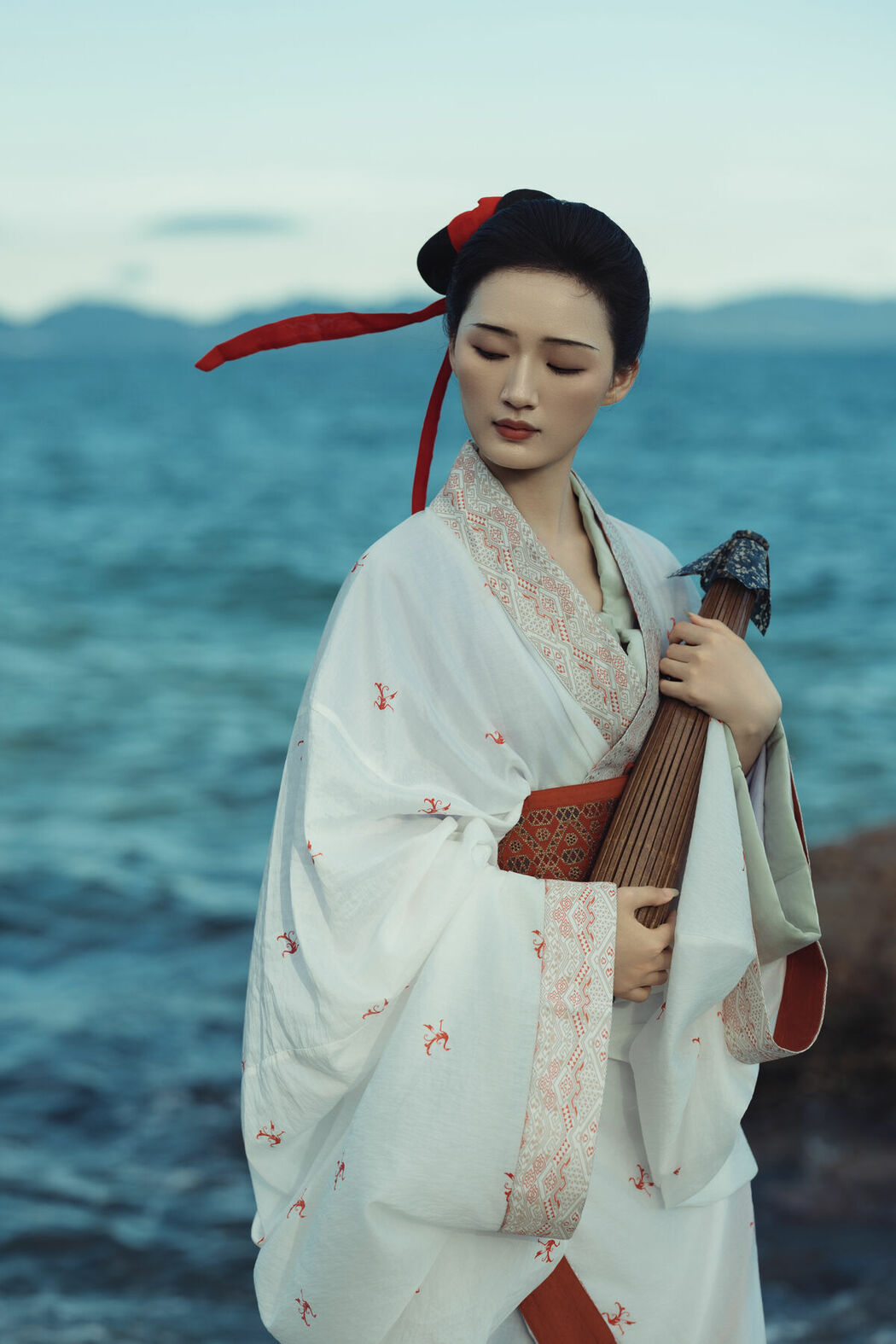YiTuYu艺图语 Vol.10217 Xie Tian Li (33P)