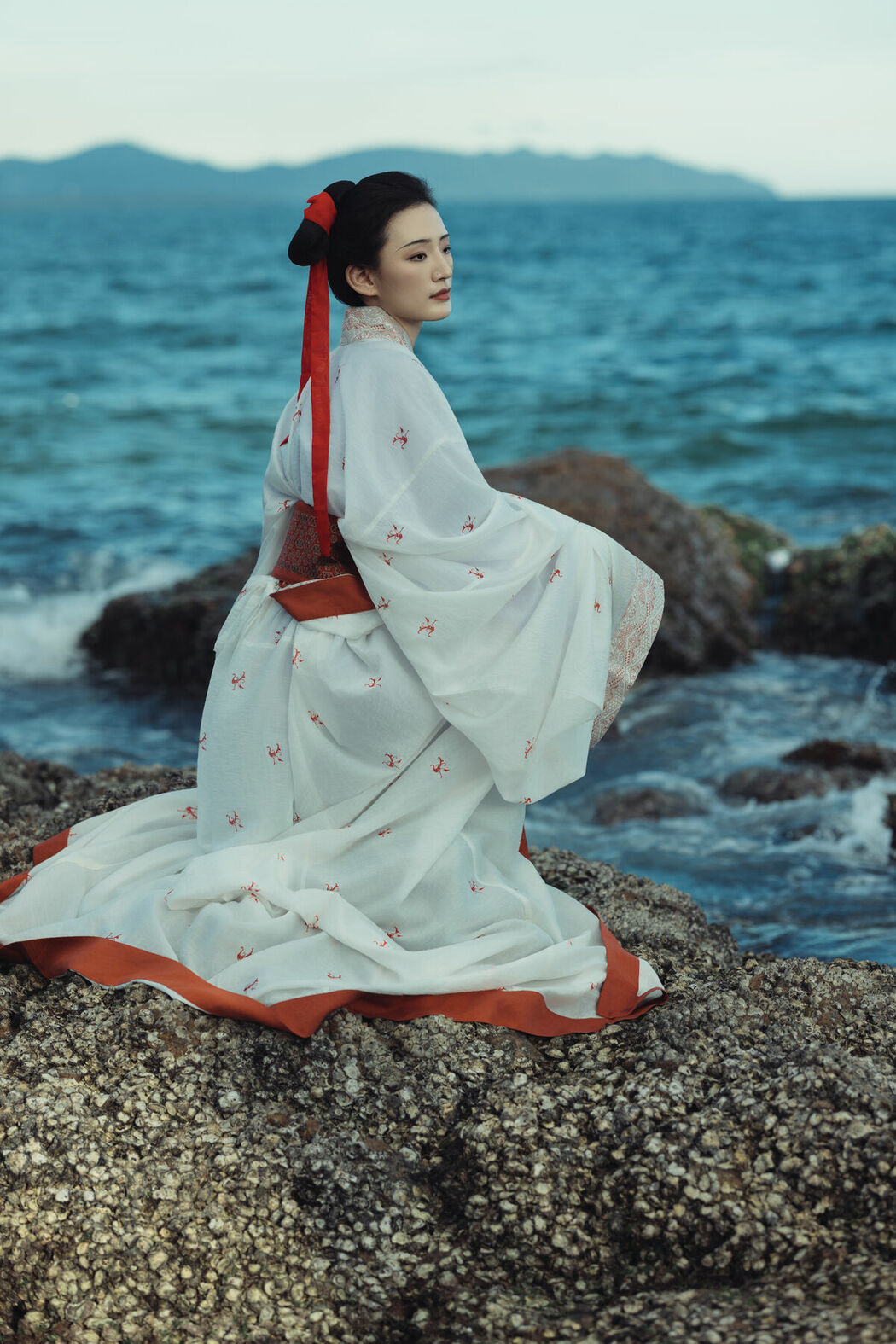 YiTuYu艺图语 Vol.10217 Xie Tian Li (33P)