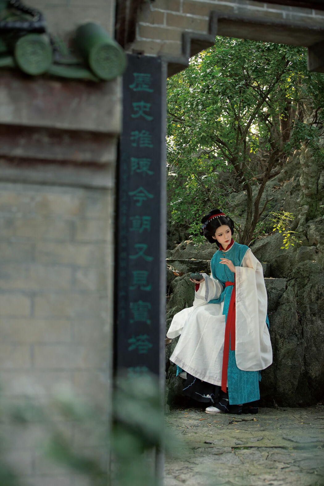 YiTuYu艺图语 Vol.10220 Na Ni (21P)