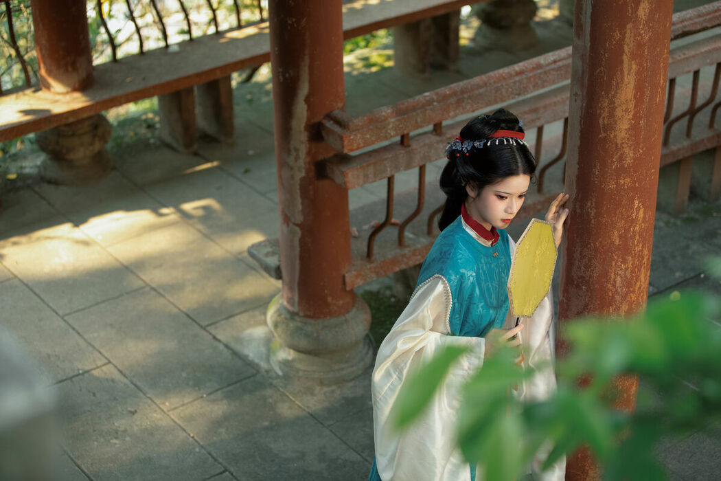 YiTuYu艺图语 Vol.10220 Na Ni (21P)
