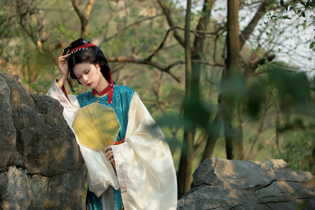 YiTuYu艺图语 Vol.10220 Na Ni (21P)