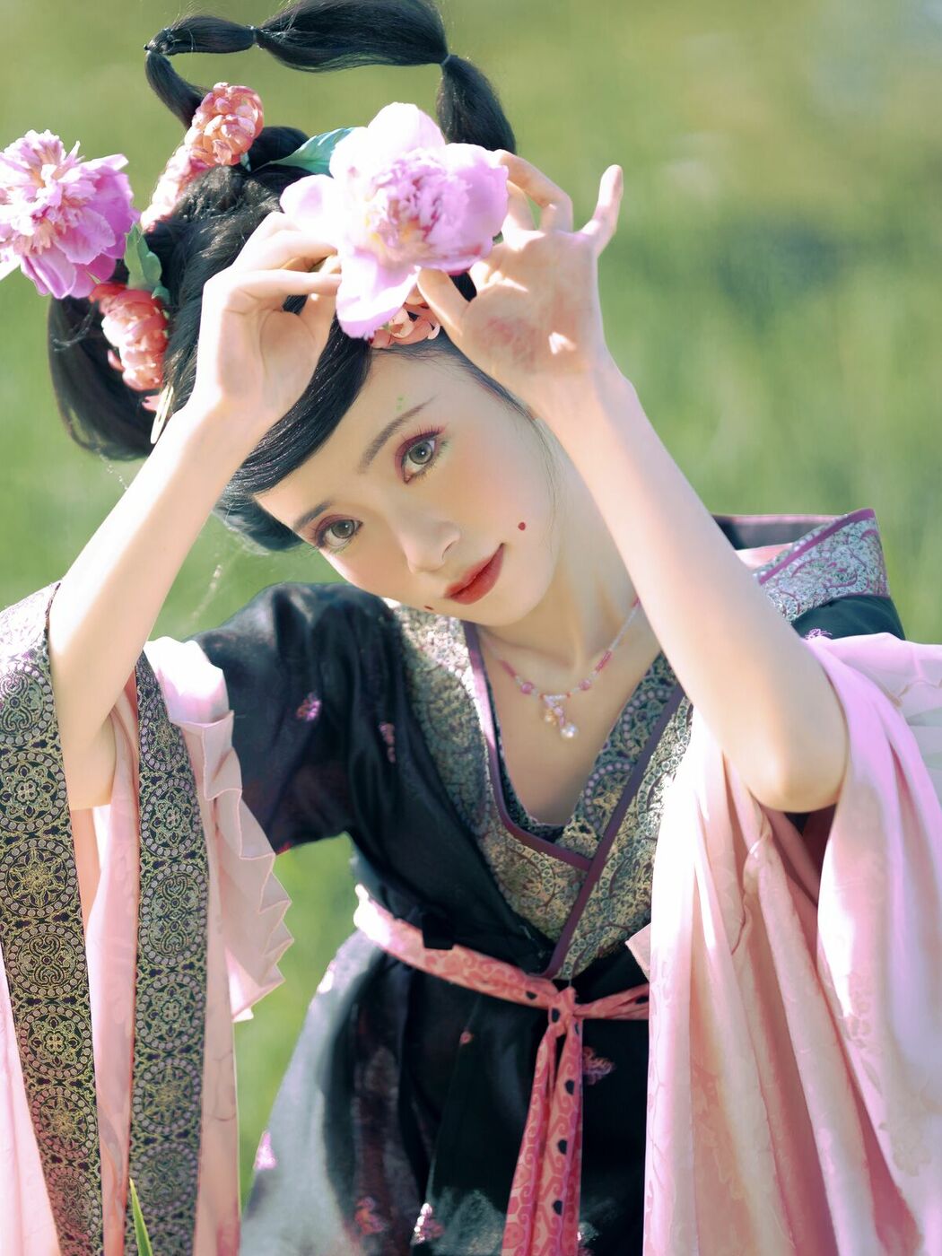 YiTuYu艺图语 Vol.10223 Tao Chi (13P)