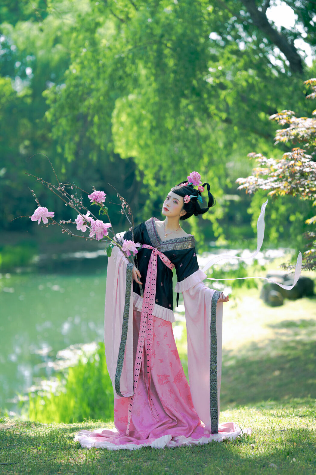 YiTuYu艺图语 Vol.10223 Tao Chi (13P)