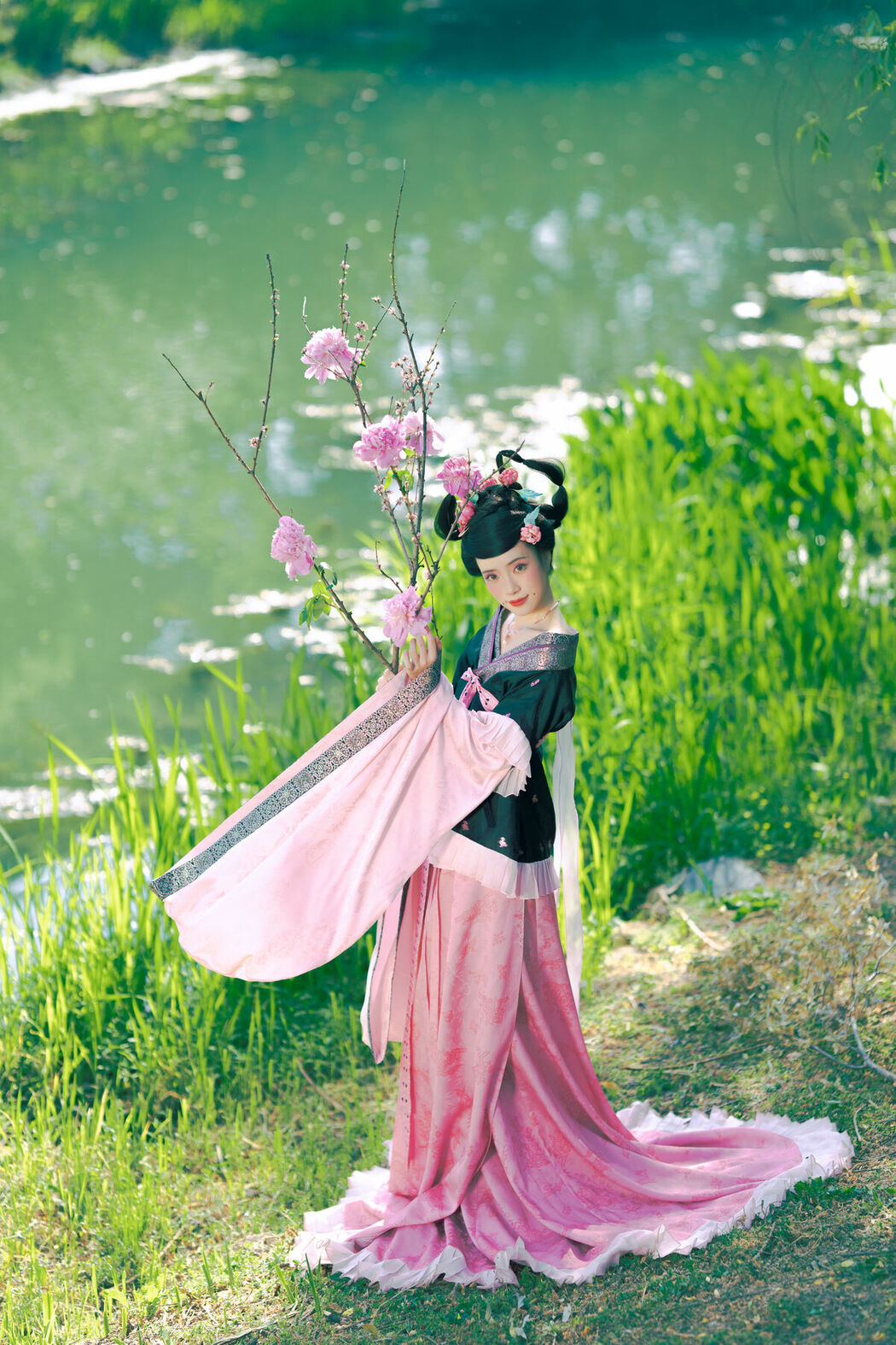 YiTuYu艺图语 Vol.10223 Tao Chi (13P)