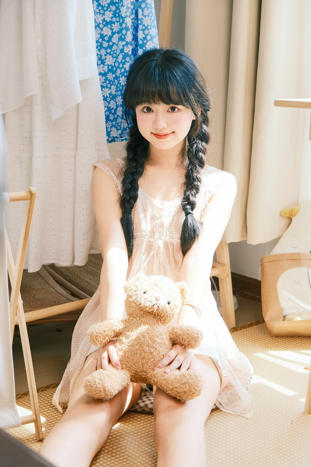 YiTuYu艺图语 Vol.10224 Xiao Li Hua Er (28P)