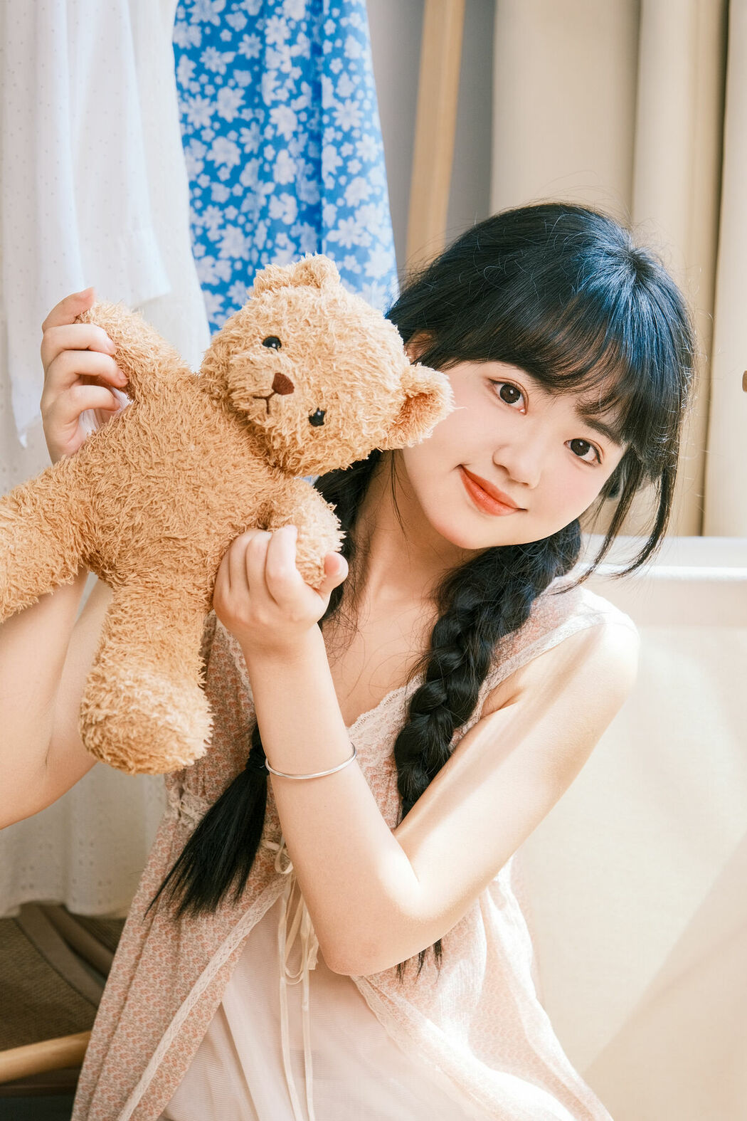 YiTuYu艺图语 Vol.10224 Xiao Li Hua Er (28P)