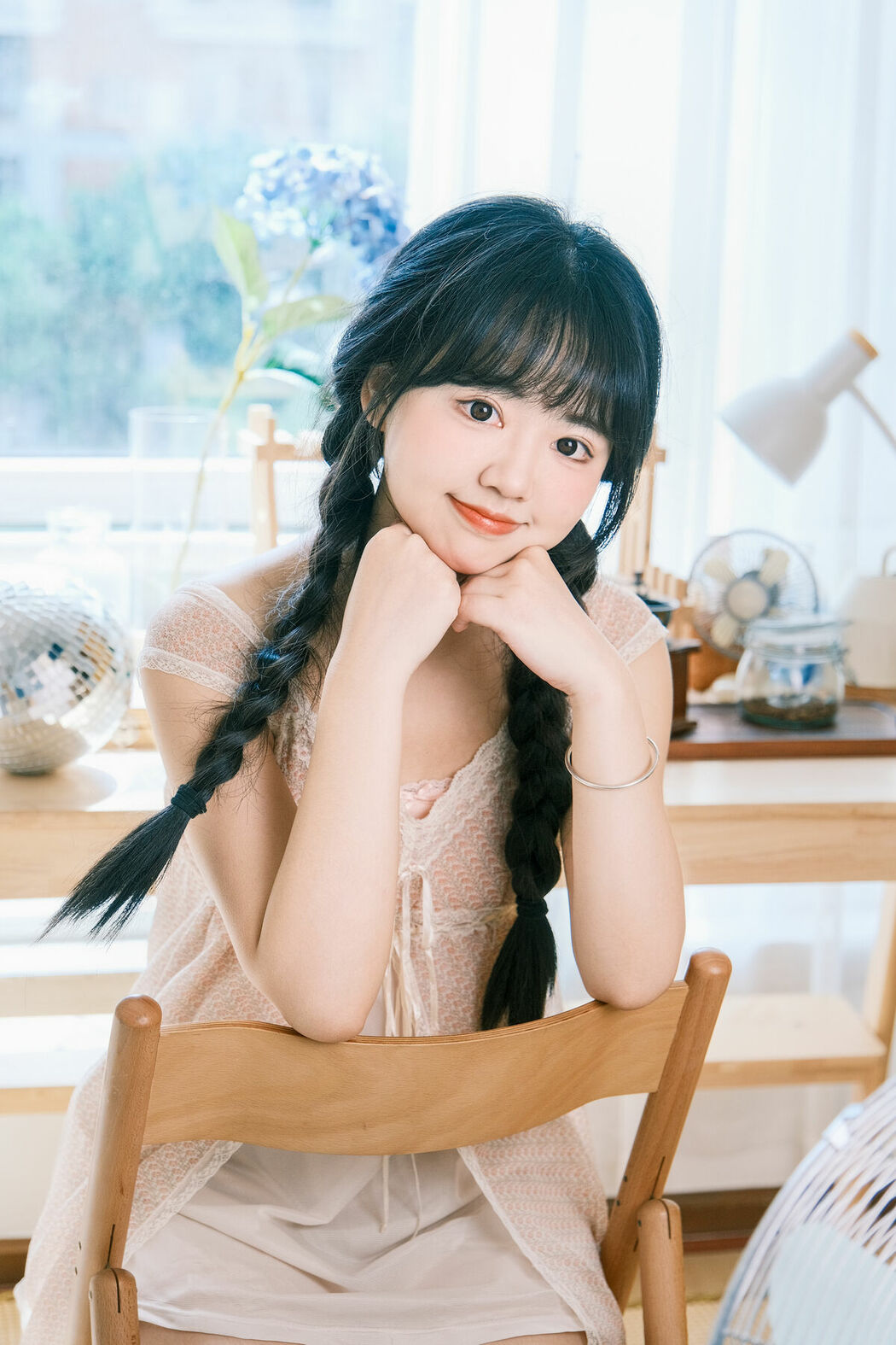 YiTuYu艺图语 Vol.10224 Xiao Li Hua Er (28P)