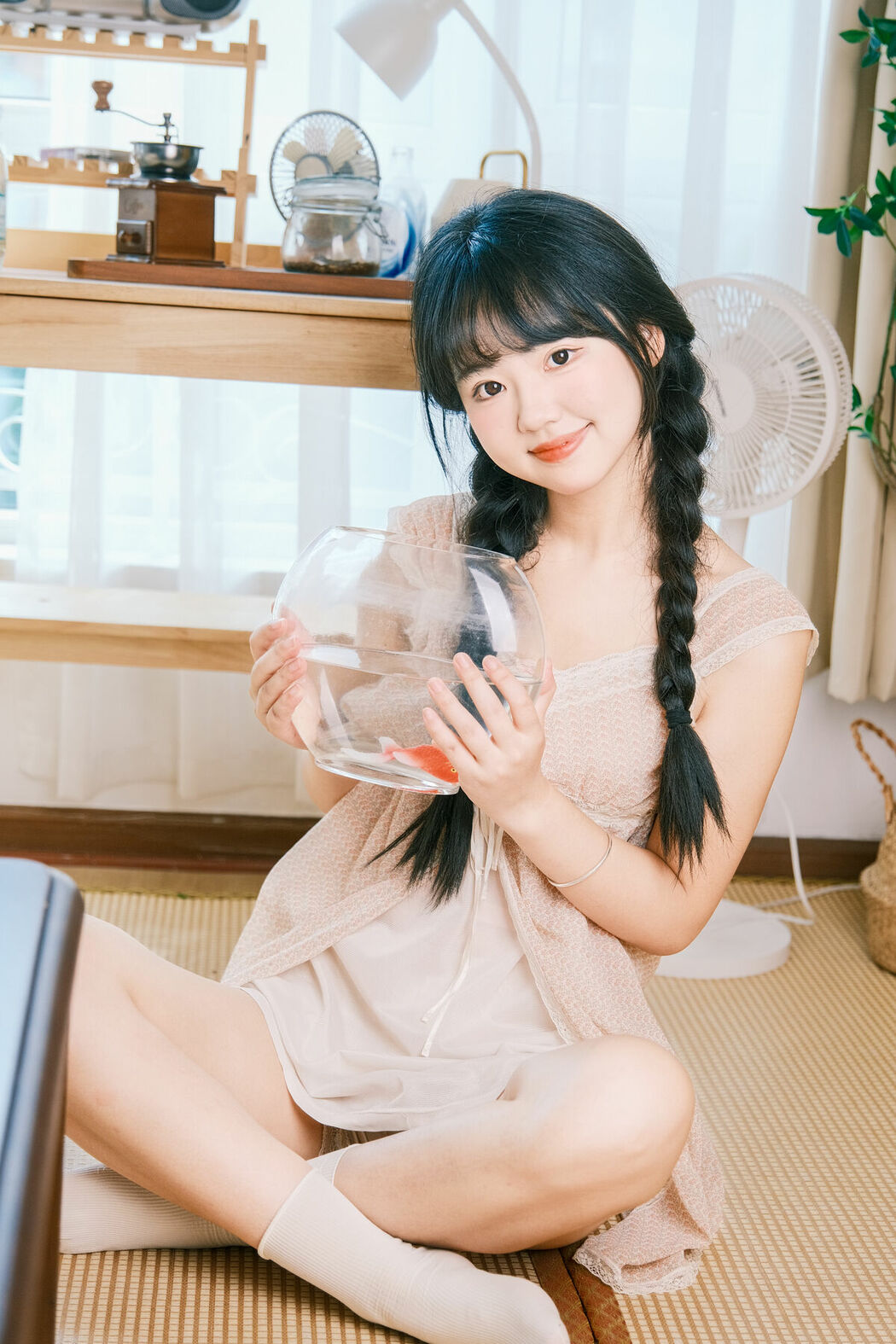 YiTuYu艺图语 Vol.10224 Xiao Li Hua Er (28P)