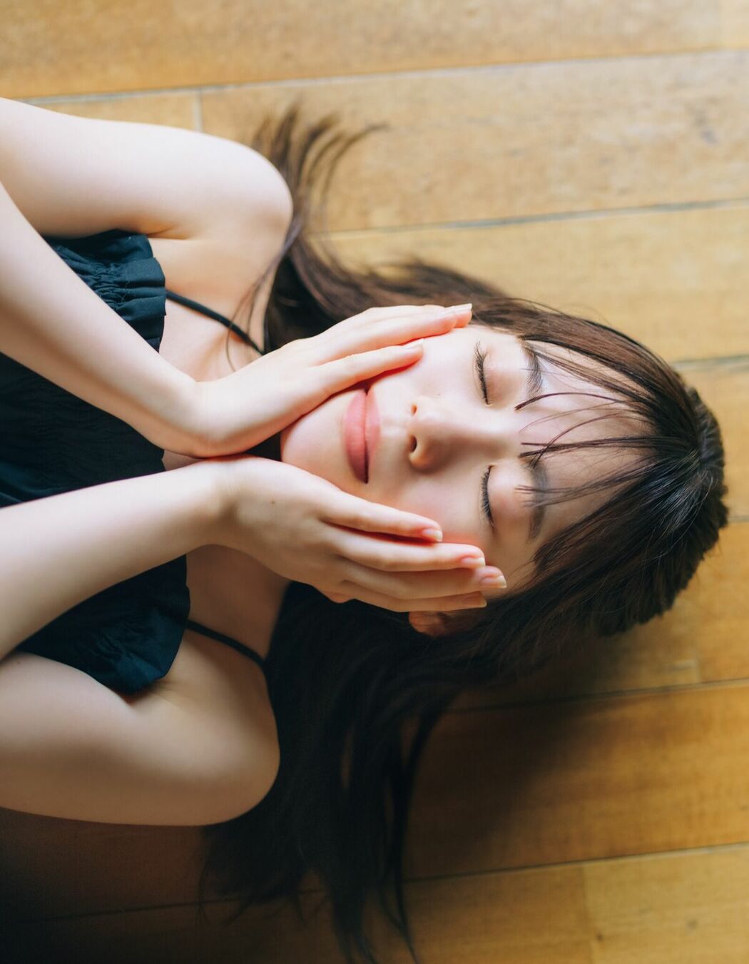 JP Sayuri Date 伊達さゆり – 1st写真集 あしあと (105P)