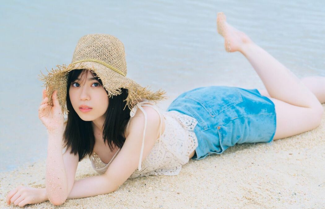 JP Sayuri Date 伊達さゆり – 1st写真集 あしあと (105P)