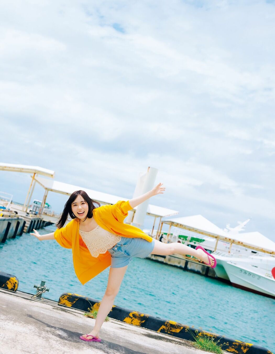 JP Sayuri Date 伊達さゆり – 1st写真集 あしあと (105P)