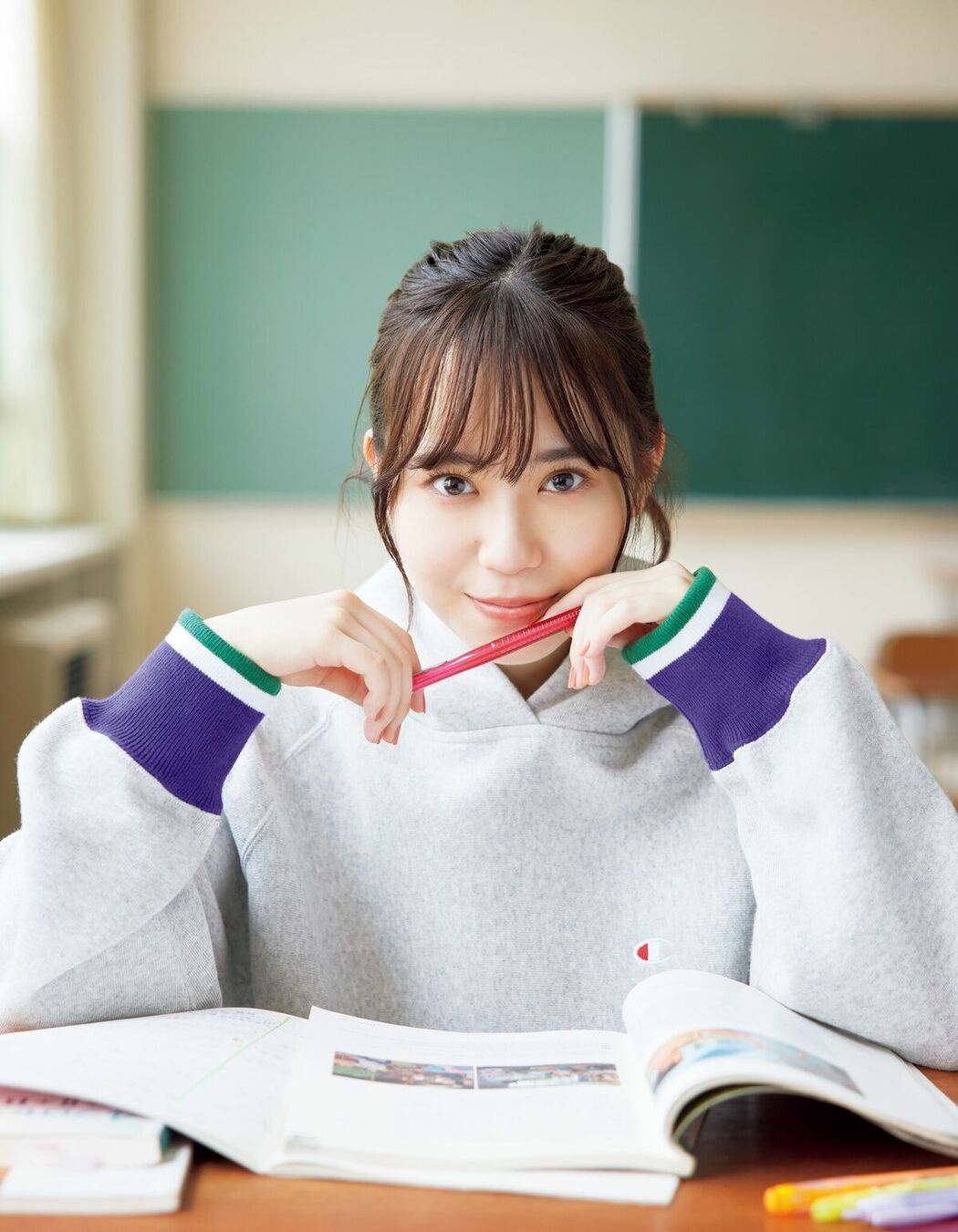 JP Sayuri Date 伊達さゆり – 1st写真集 あしあと (105P)