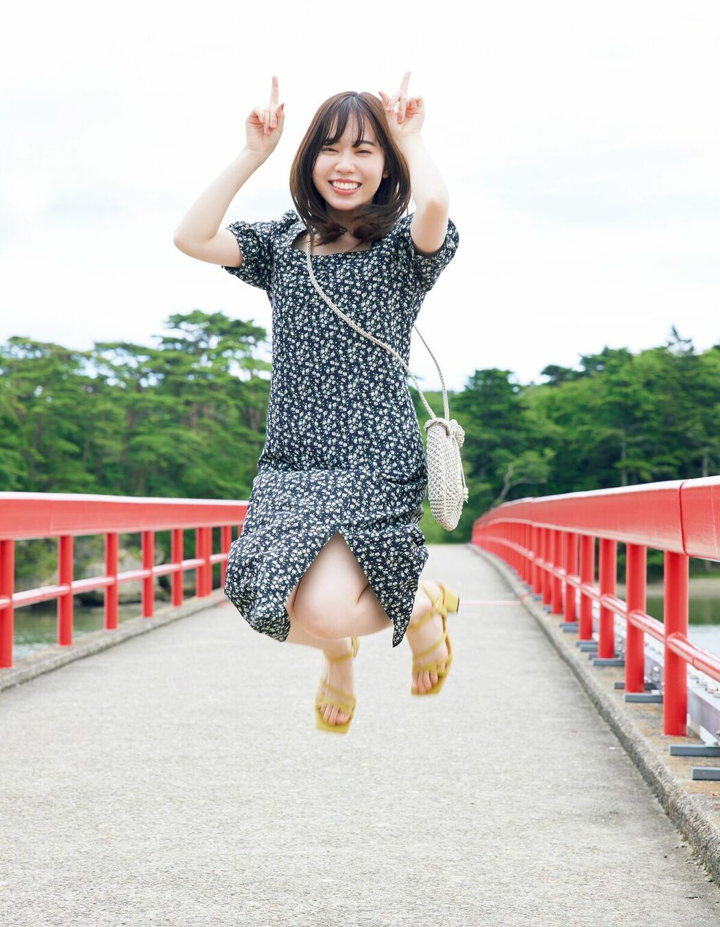 JP Sayuri Date 伊達さゆり – 1st写真集 あしあと (105P)