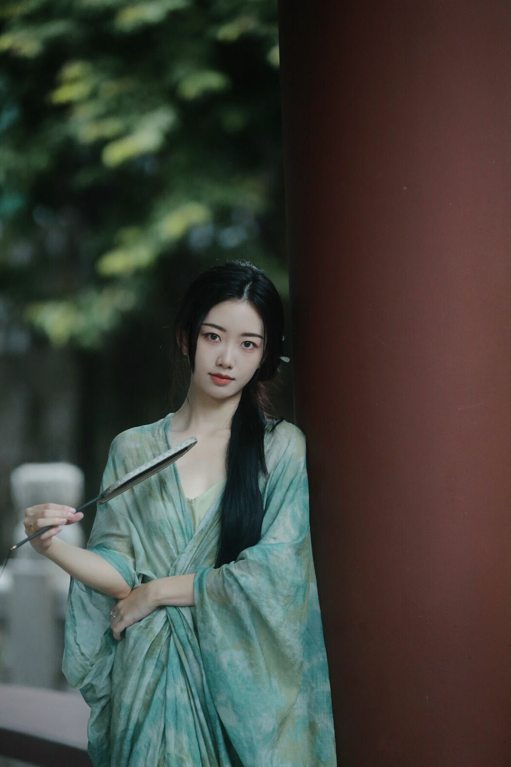 YiTuYu艺图语 Vol.10228 Yi Ming (16P)