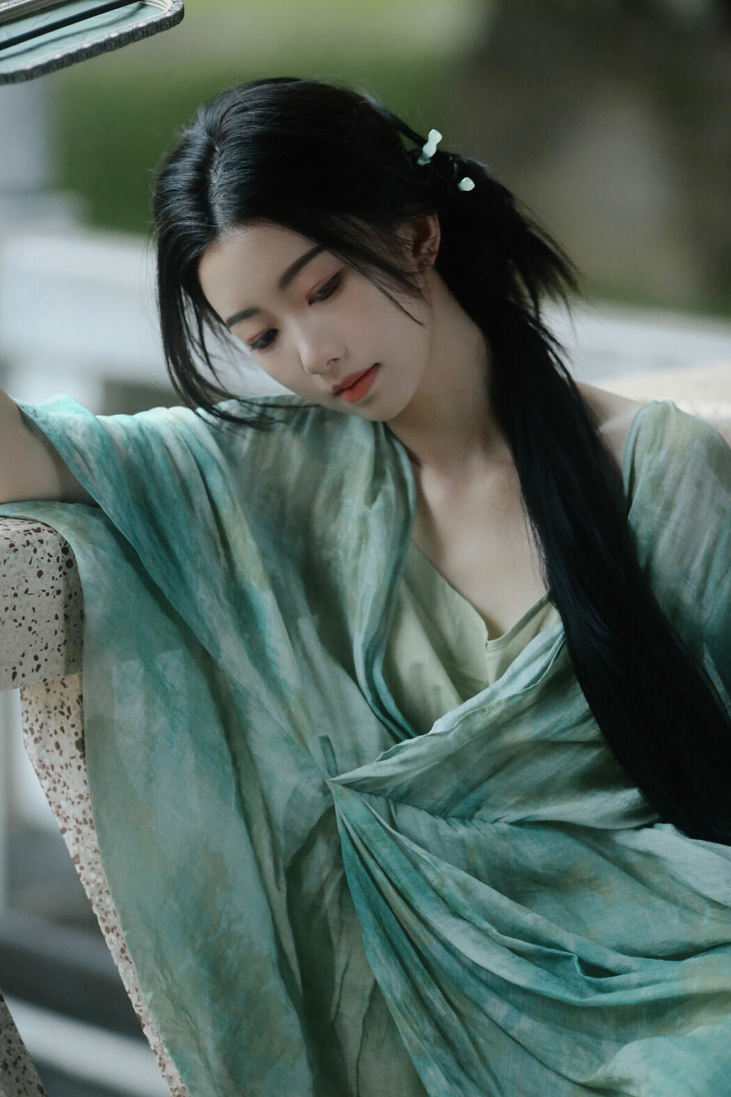 YiTuYu艺图语 Vol.10228 Yi Ming (16P)