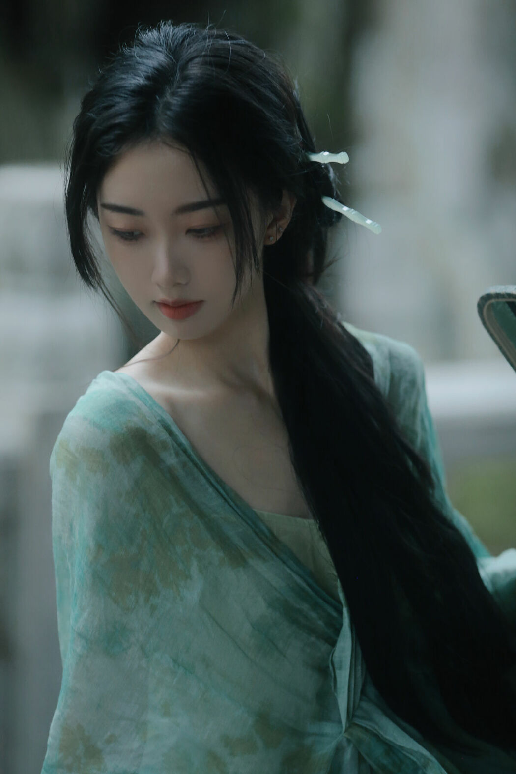YiTuYu艺图语 Vol.10228 Yi Ming (16P)
