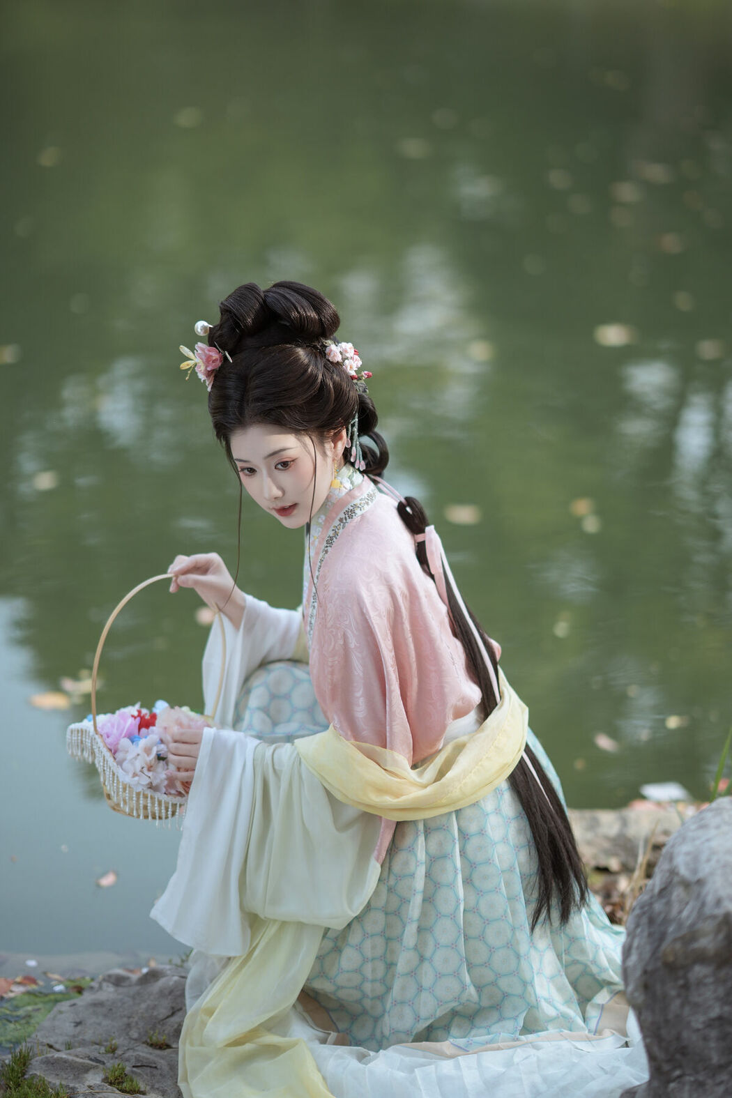 YiTuYu艺图语 Vol.10229 Jiang Zhu (21P)