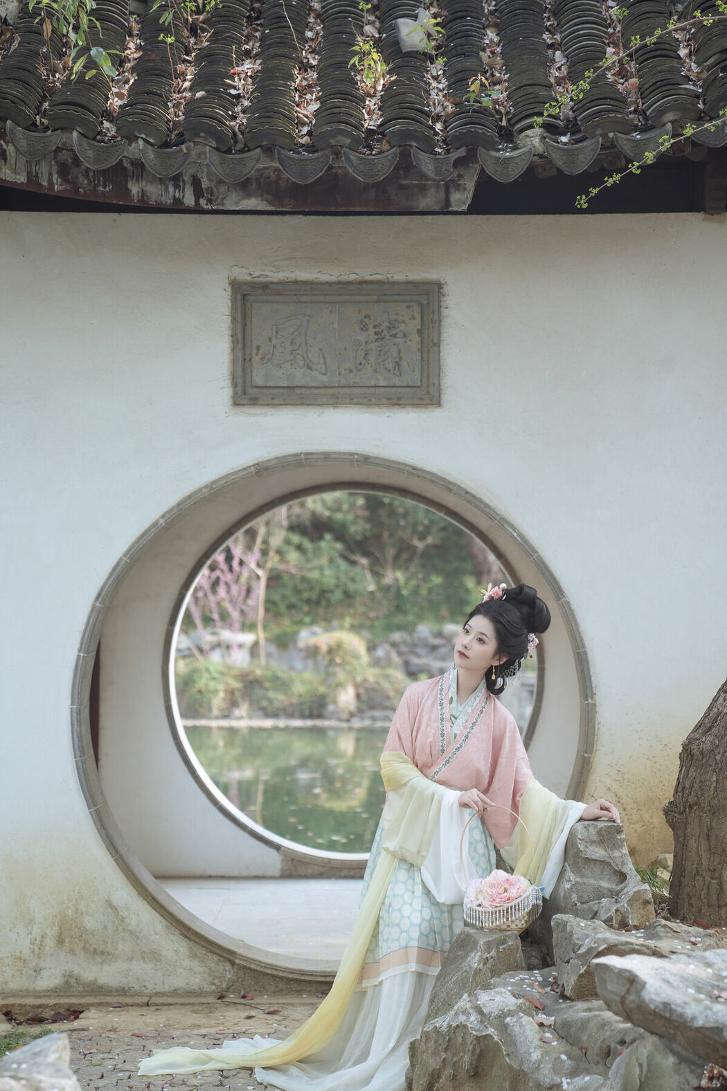 YiTuYu艺图语 Vol.10229 Jiang Zhu (21P)