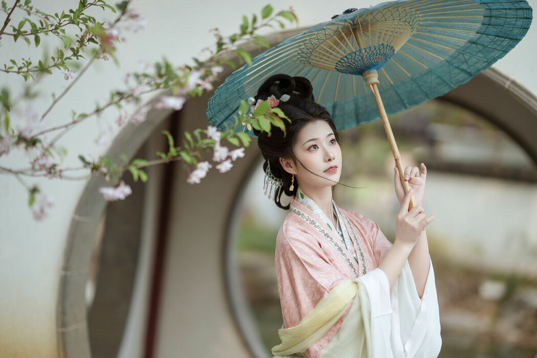 YiTuYu艺图语 Vol.10229 Jiang Zhu (21P)
