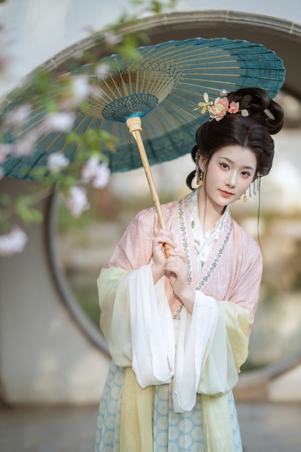 YiTuYu艺图语 Vol.10229 Jiang Zhu (21P)