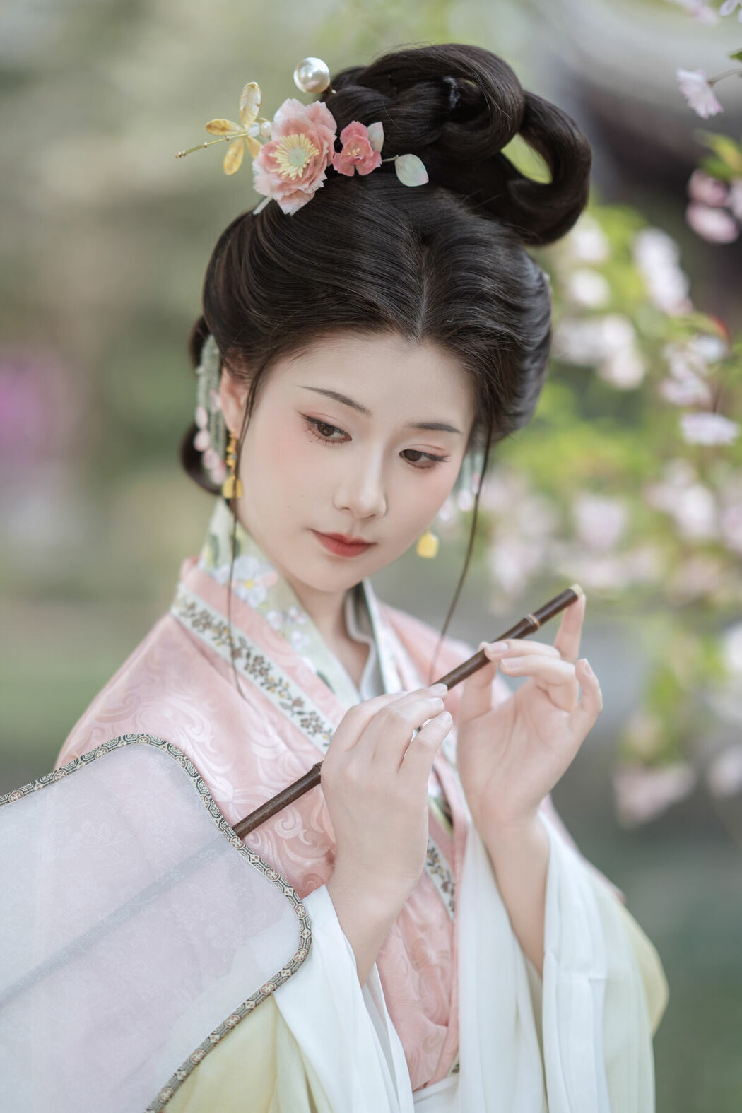 YiTuYu艺图语 Vol.10229 Jiang Zhu (21P)