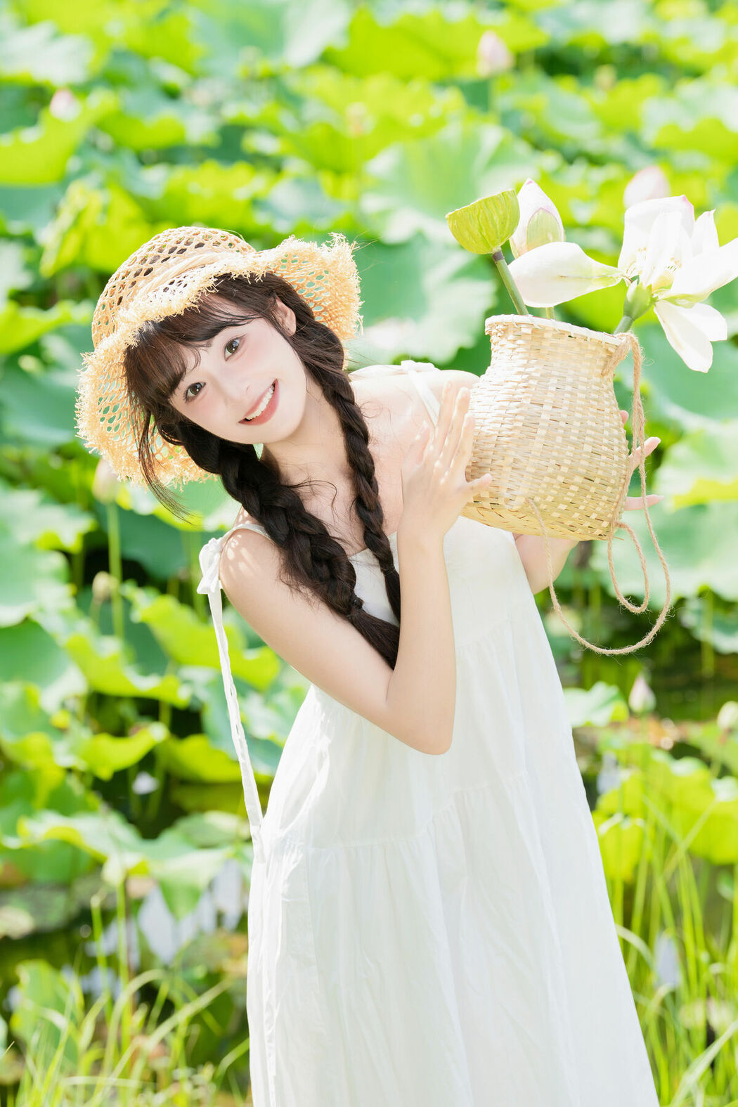 YiTuYu艺图语 Vol.10233 Xia Yu Xiao Nian (28P)