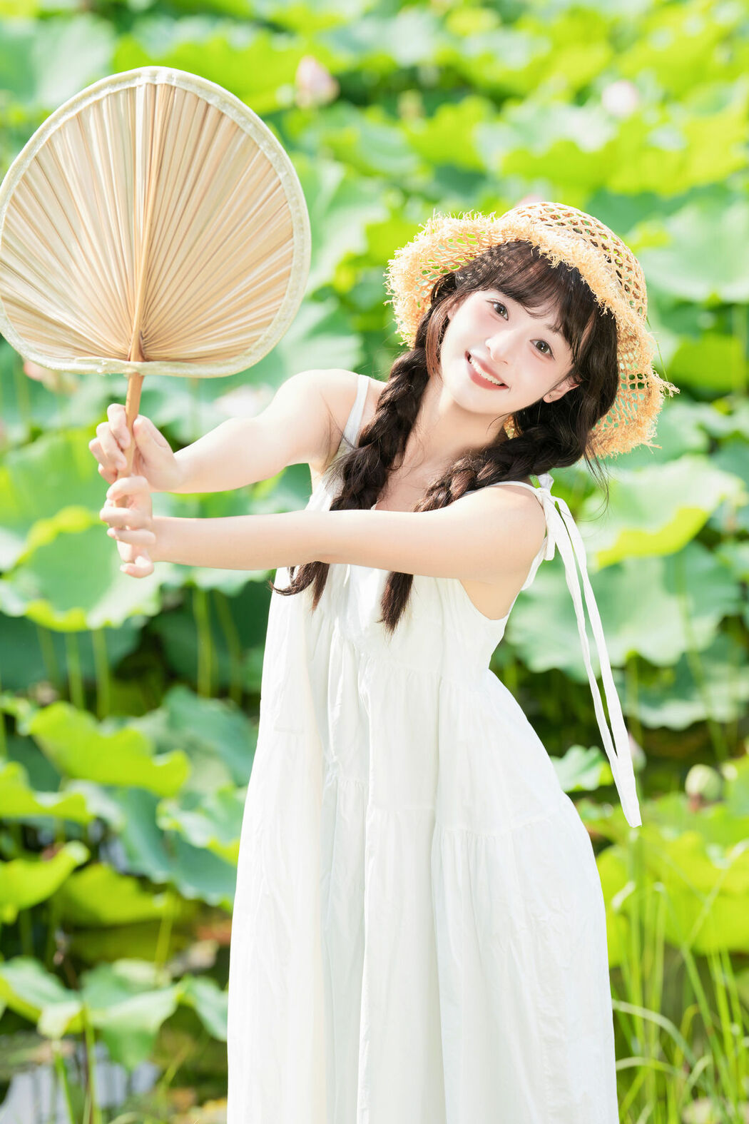 YiTuYu艺图语 Vol.10233 Xia Yu Xiao Nian (28P)