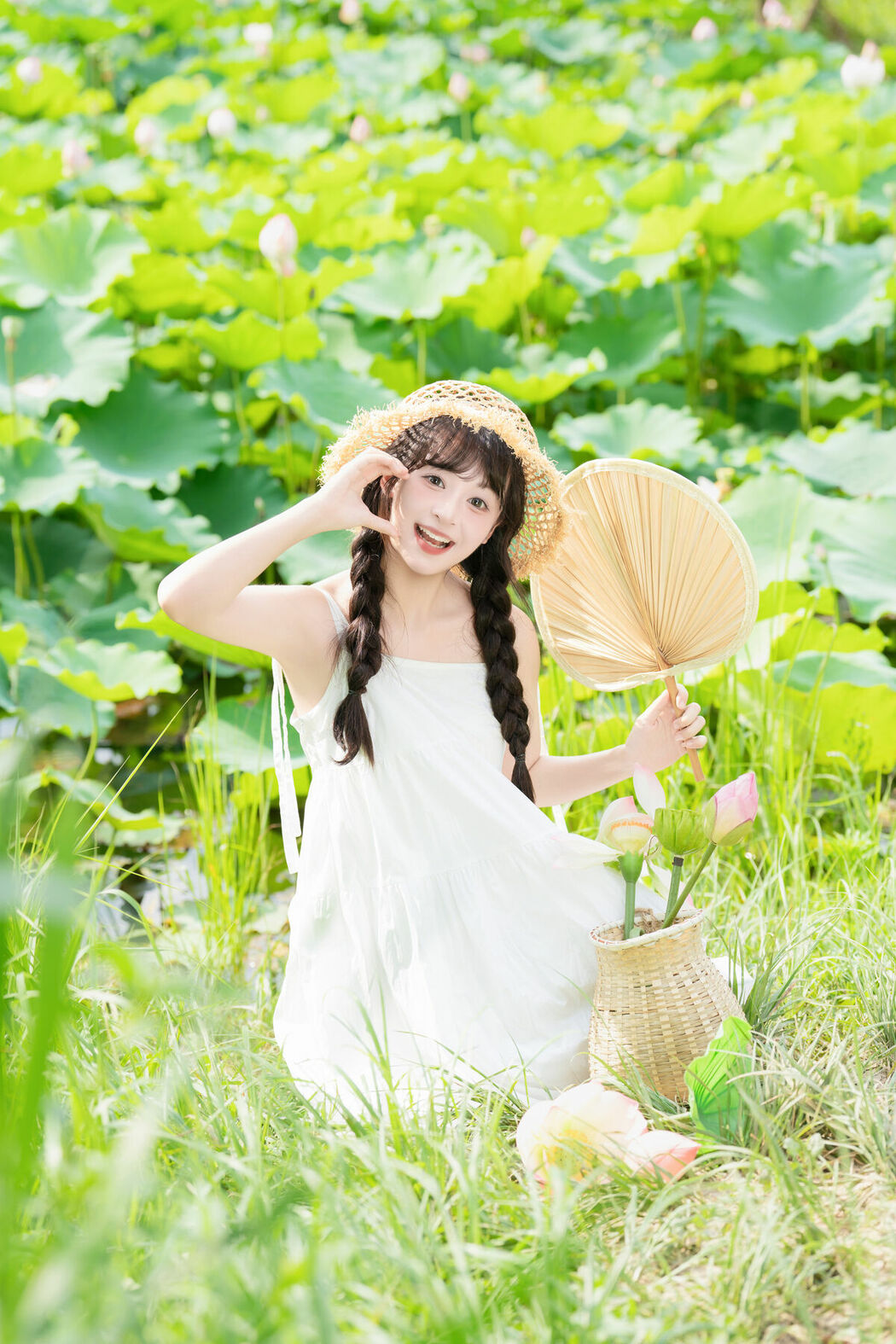 YiTuYu艺图语 Vol.10233 Xia Yu Xiao Nian (28P)